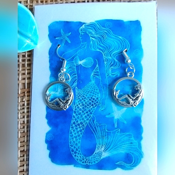 New in Package Mermaid Earrings - Picture 4 of 11